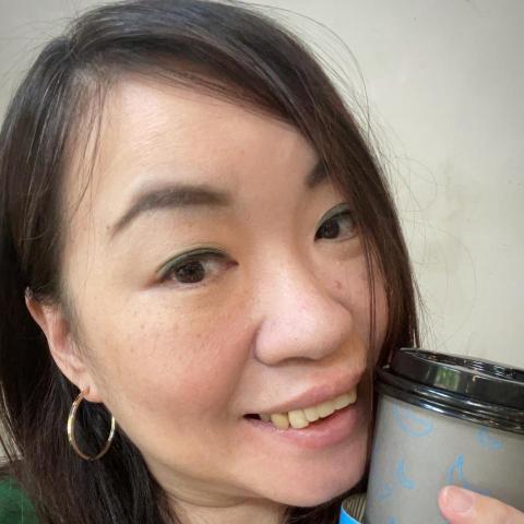 提供管顧服務的專家Connie Lee