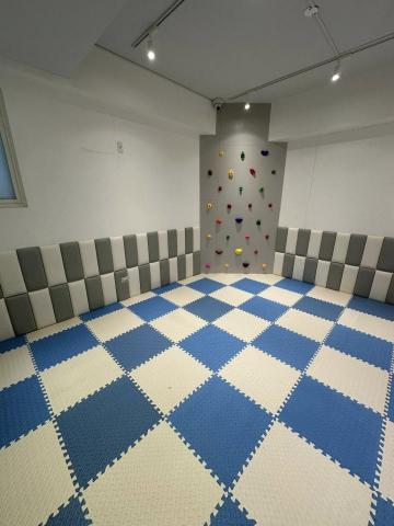 長聖油漆 - 巧拼地板鋪設