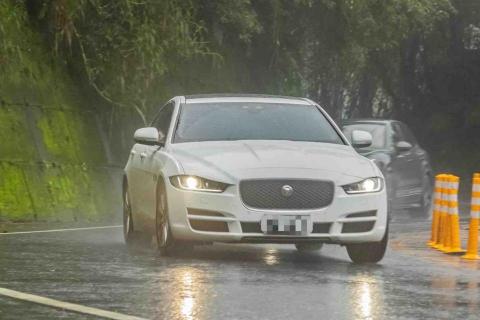 Weifan Lin - 跑車的體驗及奢華的享受