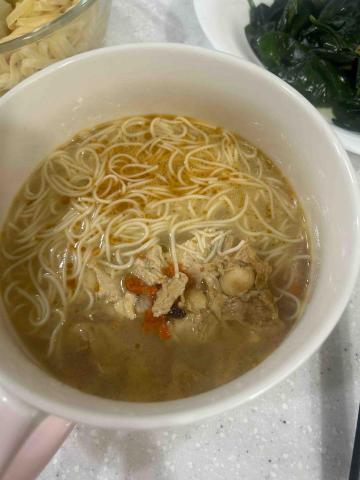 舒舒 - 麻油雞麵線