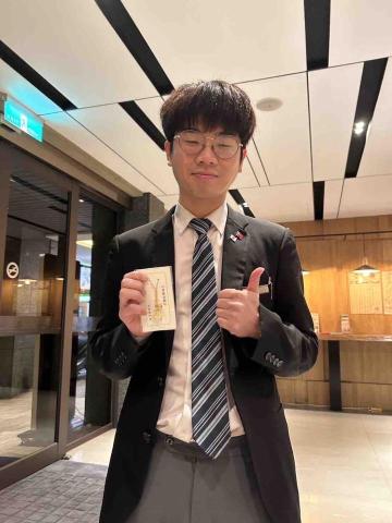 提供sbir代寫服務的專家李岷鴻