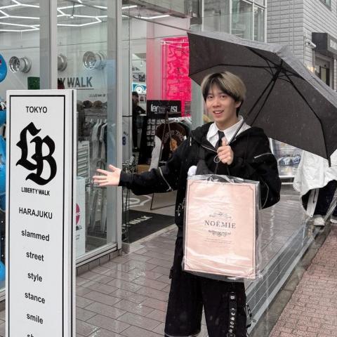 提供毛線球服務的專家趙亦晟