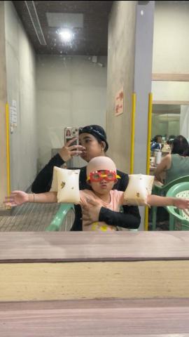 Chlo&eacute; - 只要我有空就會帶家中的小孩去游泳或去公園跑跑跳跳