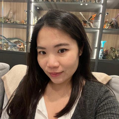 提供ikea層架服務的專家Ellie