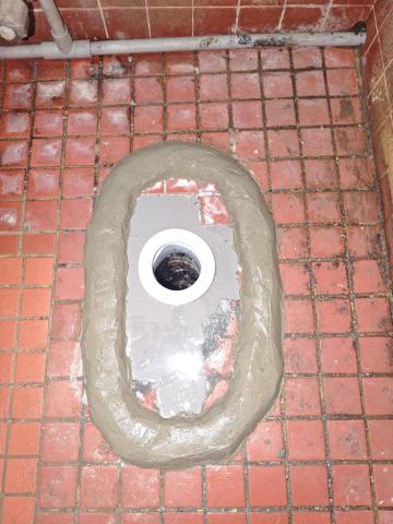 布丁冷氣洗凈 - 安裝馬桶，濕式工法，安裝防臭防漏橡膠圈