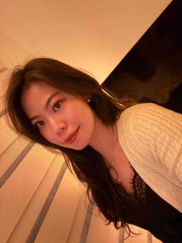 Mindy/古箏、鋼琴、二胡教學/專業商業拍攝、人像拍攝提供