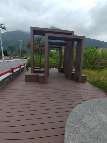 天陽工程行 - 塑木內鐵架安裝