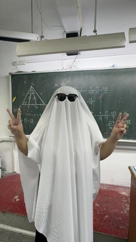 余香瑩 - 與學生萬聖節活動