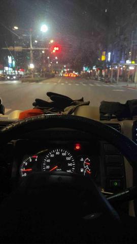 Mr.潘精緻搬家 - 專業駕駛～