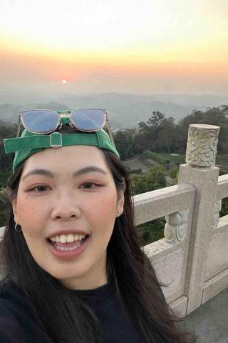 提供嘉義包棟民宿寵物服務的專家林亭妤