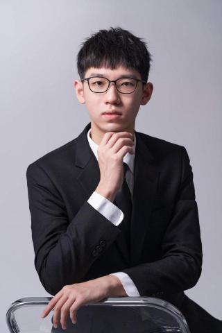 提供鋼琴音樂會服務的專家李政汶