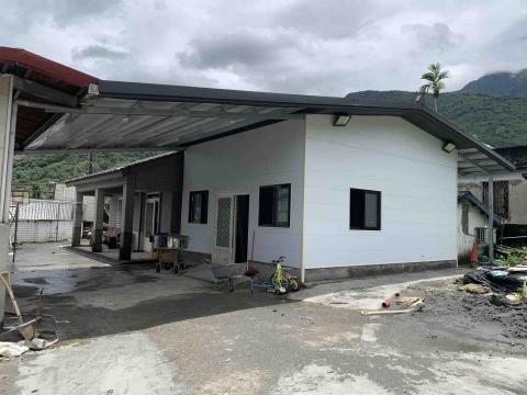 後山工程 - 鐵皮屋歐式壁板施工