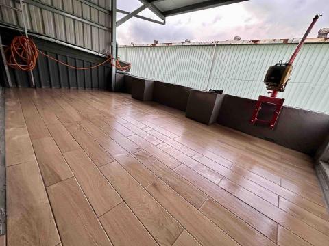 後山工程 - 陽台木紋磚施作