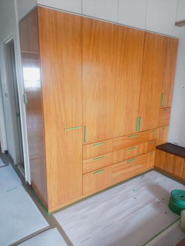 提供地坪漆服務的專家梅振元