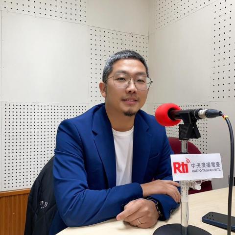 提供行銷學是什麼服務的專家大管仲策略顧問／李建勳