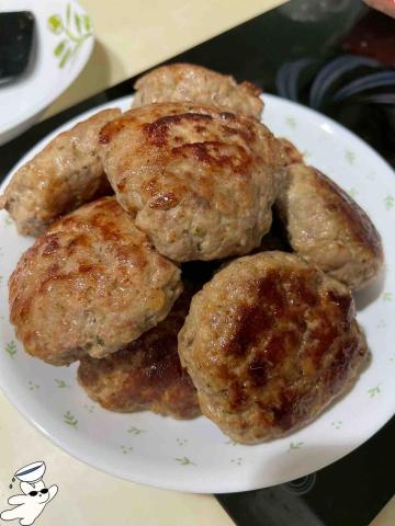 安心食驗室｜到府料理 - 這樣的漢堡排你幾點回家～