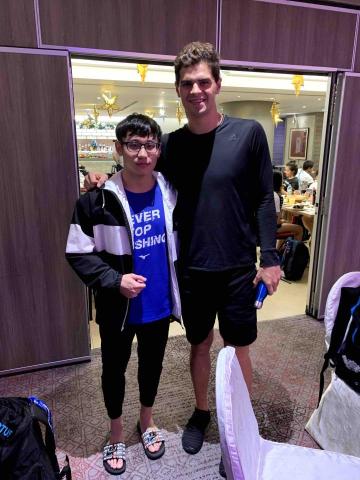 Andy 職業選手/專業游泳/成人泳訓/客制化課表/動作分析 - 奧運冠軍? 世界紀錄同框