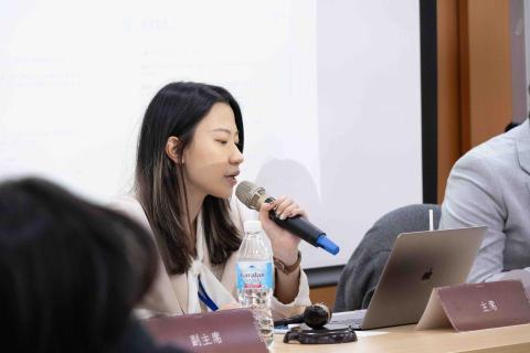 提供215服務的專家Sophia Su