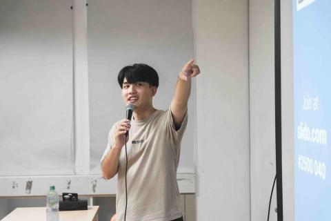 提供高中生物服務的專家陳柏勳