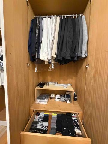 收納整理師 小寶 - 重新規劃襯衫西裝換位子