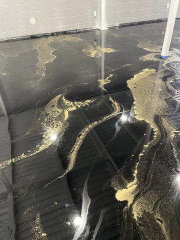 YUKI環氧樹脂彩繪 - #環氧樹脂彩繪地板
#SPC超耐磨石塑地板
#PVC超耐磨塑膠地板
#施工無塵無噪音免打掃
#DIY客製化 #地板安裝 #地板環氧樹脂彩繪
