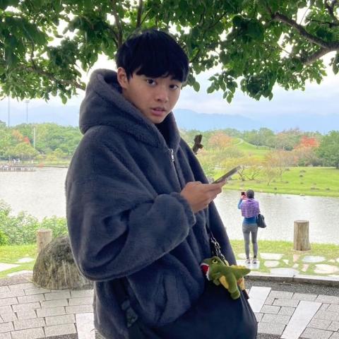 提供數學題目服務的專家王睿安