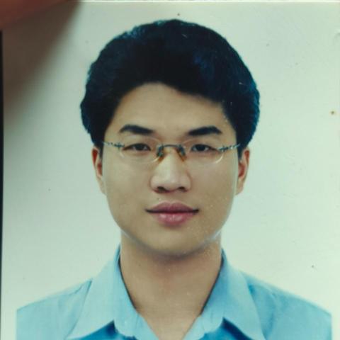 提供展示箱服務的專家張旭增