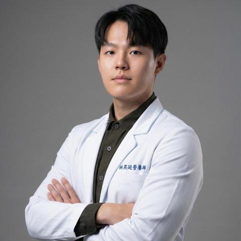 提供營養酵母服務的專家林奕廷