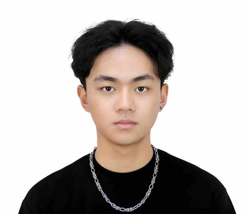 提供吉他換弦桃園服務的專家黃得勛