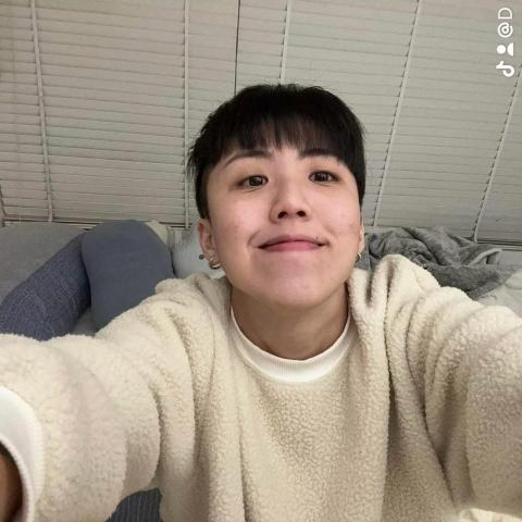 提供寵物食品服務的專家dira Zhan