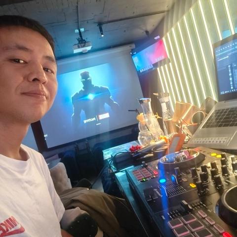提供dj dj服務的專家DJ 阿杜