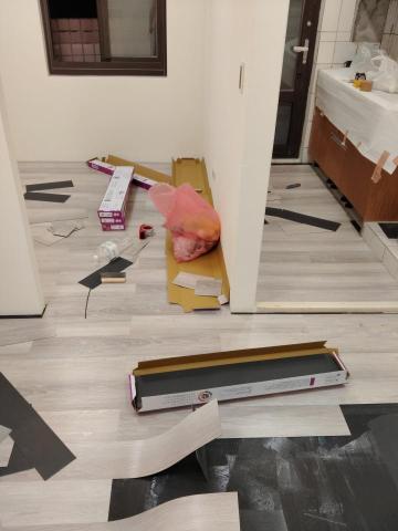 群勝工程 - 塑膠地板安裝