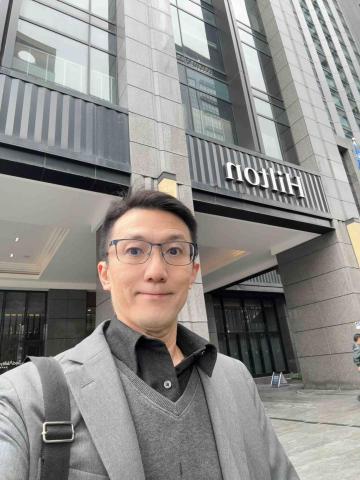 Frank (法藍克） - 商務人士交流合作