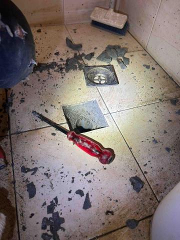 啟湧工程 - 地排滲漏前挖開