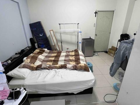 Jeff先生 - 本來非常雜亂無章的房間 做了空間上的規劃後 屋主更加喜歡自己的空間