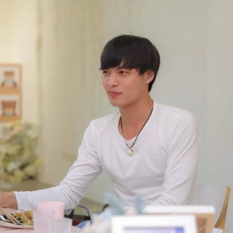 提供寄養服務的專家陳嘉志