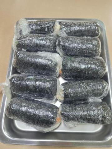 Kana料理天地 - 圖片的壽司是在整形