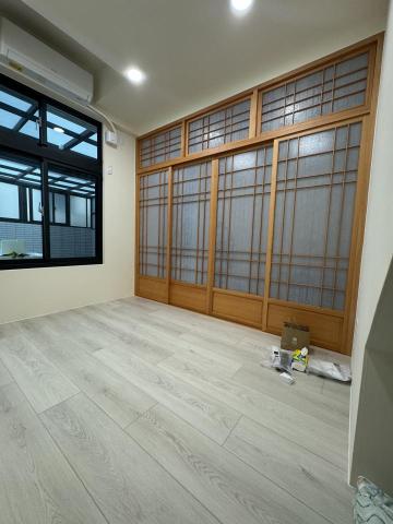 吳鴻鑫 - SPC地板、日式拉門