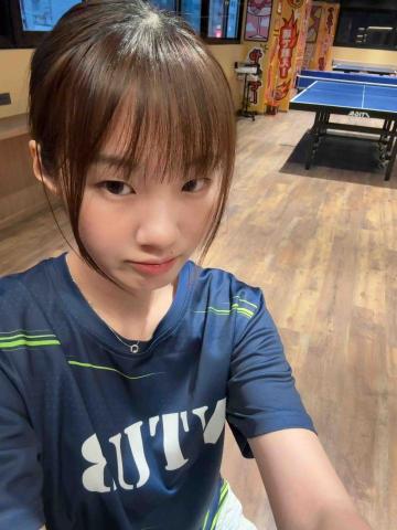 提供桌球膠皮ptt服務的專家陳頤謙