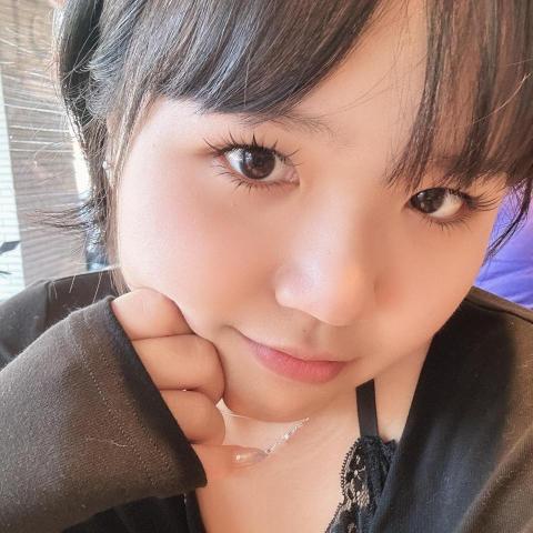 提供窗紗款式服務的專家黃纕甯