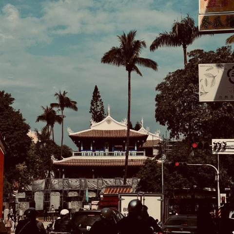 提供外拍md服務的專家Ivan.