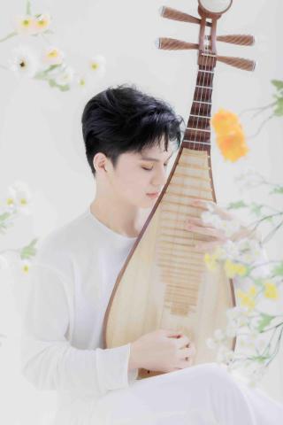 提供音樂廳服務的專家陳柏菘