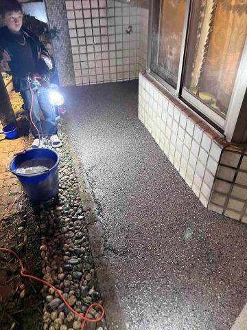 順富工程行（居家修繕》 - 室外花圃抿石擦洗後