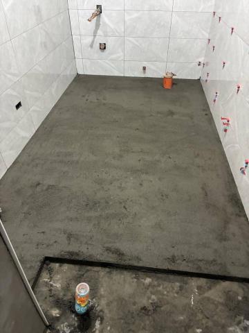 陳凱倫 - 浴室地板打底