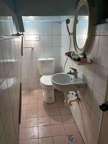 阿榮師父水電工程 - 3/29 前服務的業主 更換1F的馬桶和尺寸略小
       臉盆且附有淋浴噴頭