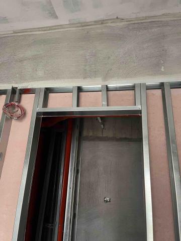 輕隔間天花板工程 - 門框