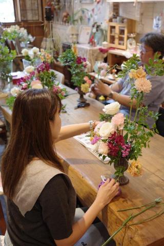 凡花林工作坊 - 花藝課程 每週二 ＠烏日高鐵特區 曉生活