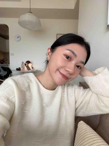 提供顧問公司英文服務的專家Aria