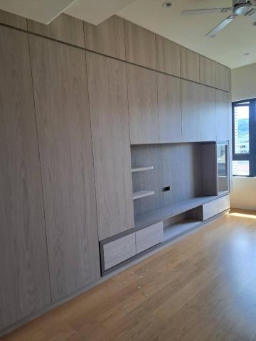 董群恒 - 電視牆