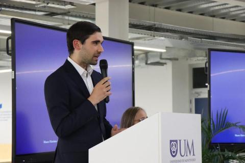 薩荷西 - 新書發表會：向大眾展示研究成果.